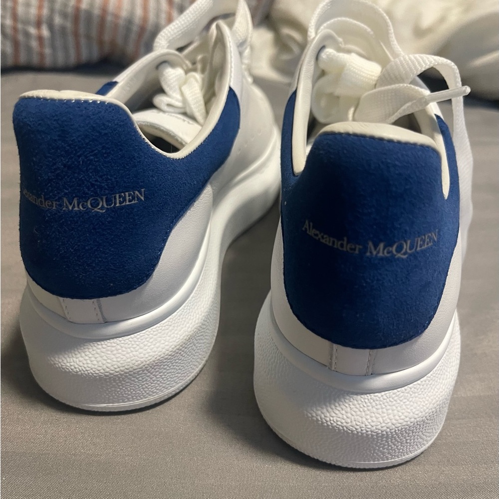 Only worn once slight scuff mark on the front